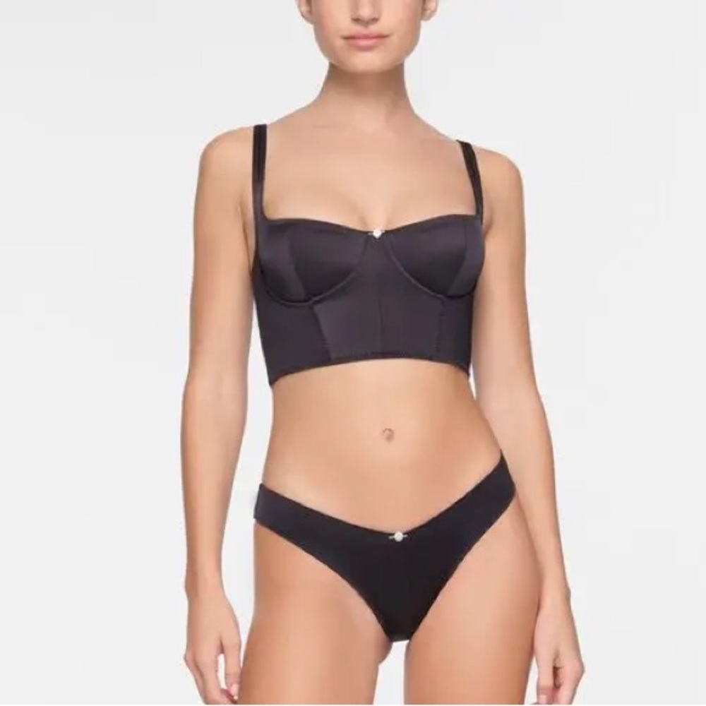 SKIMS Stretch Satin Underwire Corset Bra